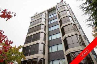 Lower Lonsdale Apartment/Condo for sale:  2 bedroom 915 sq.ft. (Listed 2022-11-04)